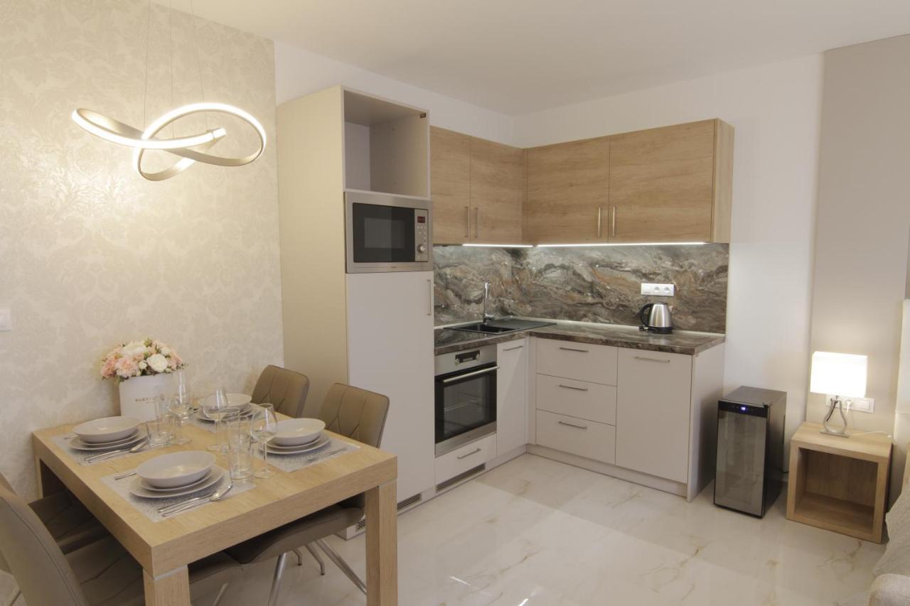 Apartmany Rose มิคูลอฟ ภายนอก รูปภาพ