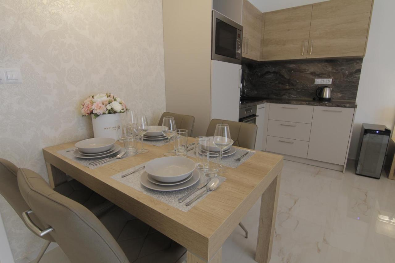 Apartmany Rose มิคูลอฟ ภายนอก รูปภาพ
